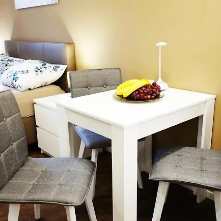 Διαμέρισμα Beautiful Apartment In Duesseldorf At The Center *