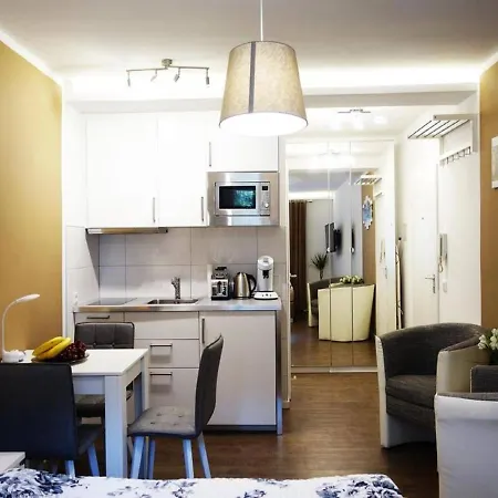 Διαμέρισμα Beautiful Apartment In Duesseldorf At The Center *