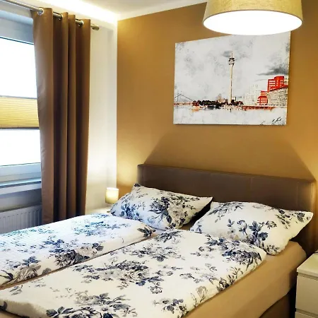 Διαμέρισμα Beautiful Apartment In Duesseldorf At The Center